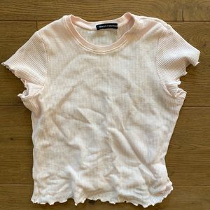 Light link Brandy Melville ruffle sleeve tee